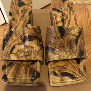 BCBG Max Azria Slide Sandals size 8